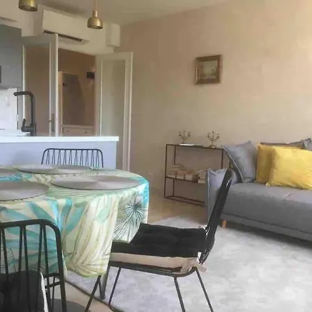 Apartman 2 Bedroom In Near The Cannes