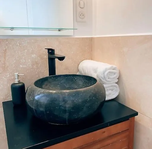 2 Bedroom In Near The Apartman Cannes