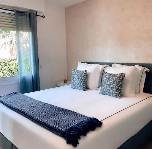 2 Bedroom In Near The