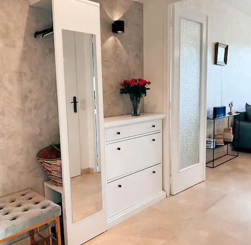 2 Bedroom In Near The Apartman